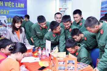 Hơn 2.350 chỉ tiêu việc làm hấp dẫn dành cho bộ đội chuẩn bị xuất ngũ