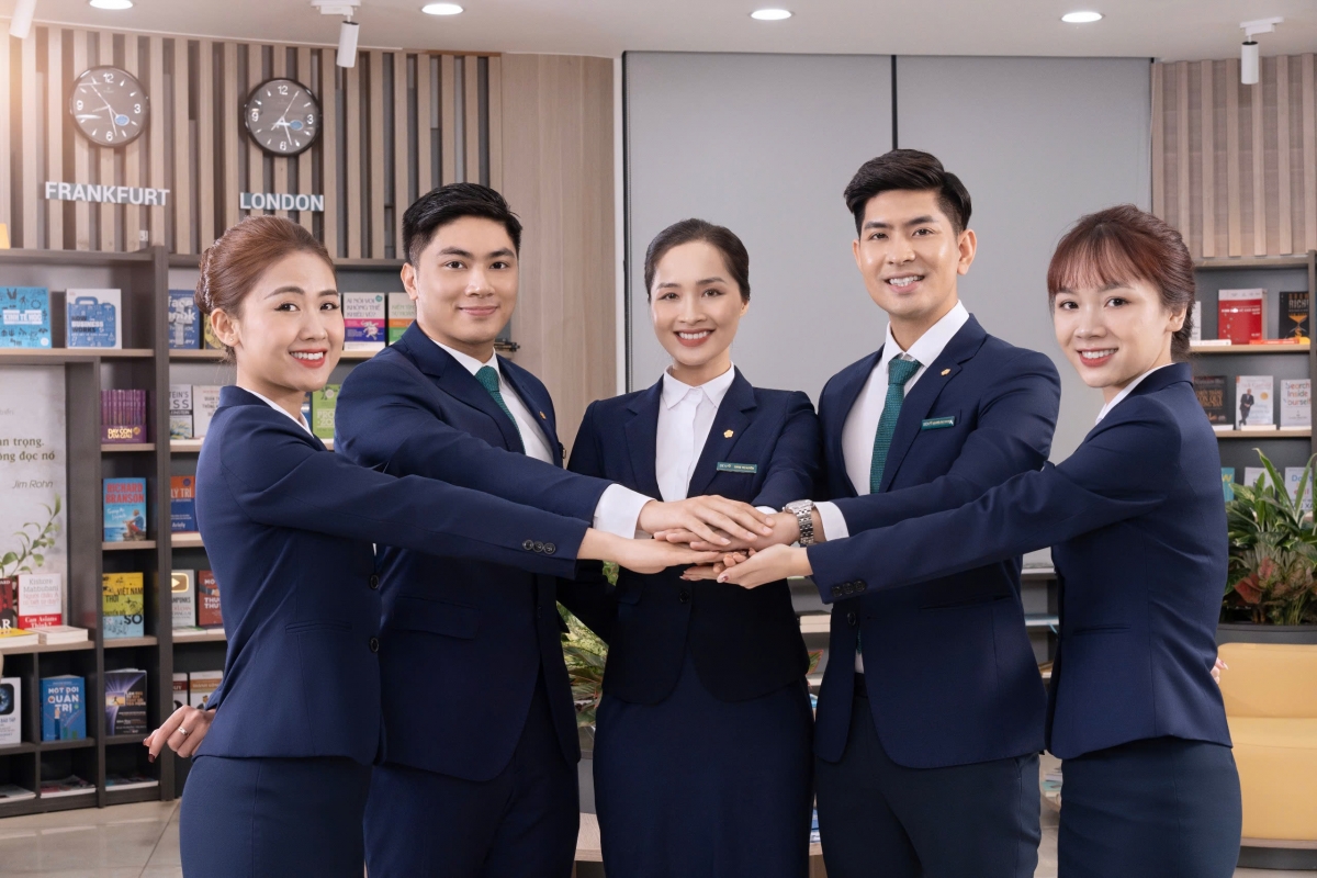BIDV khởi động hành trình xây dựng “Ngân hàng hạnh phúc của người lao động” BIDV khởi động hành trình xây dựng “Ngân hàng hạnh phúc của người lao động”