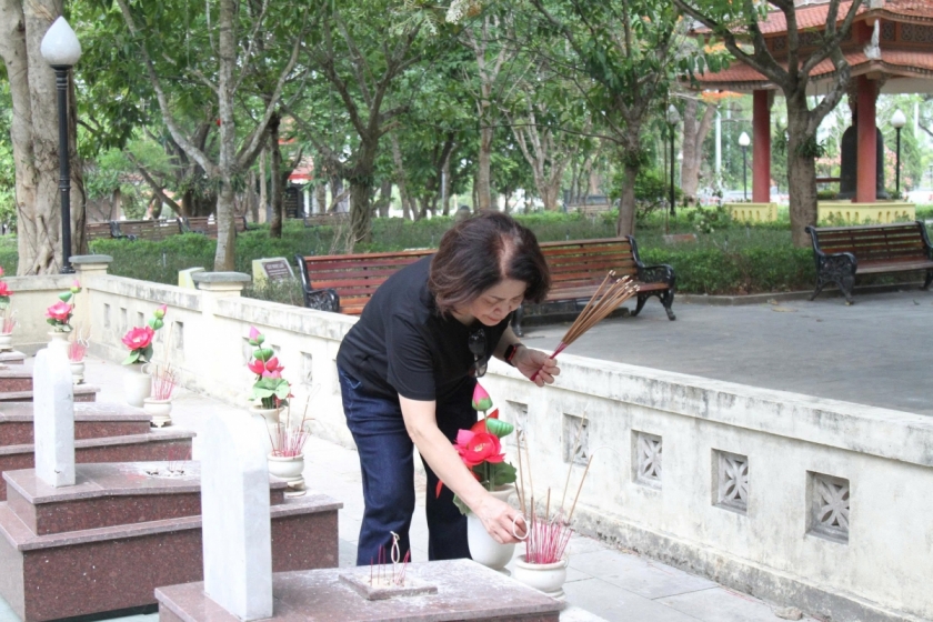 Hành trình về nguồn tri ân các anh hùng liệt sĩ Hành trình về nguồn tri ân các anh hùng liệt sĩ