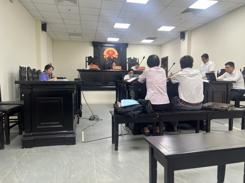 Phiên tòa sơ thẩm tại TAND TP Hà Nội. Phiên tòa sơ thẩm tại TAND TP Hà Nội.