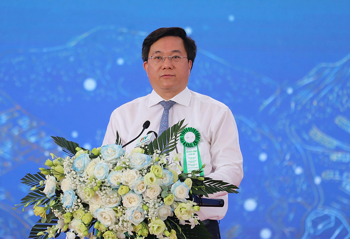 Chủ tịch UBND tỉnh Phú Thọ Trần Duy Đông phát biểu tại lễ khởi công.