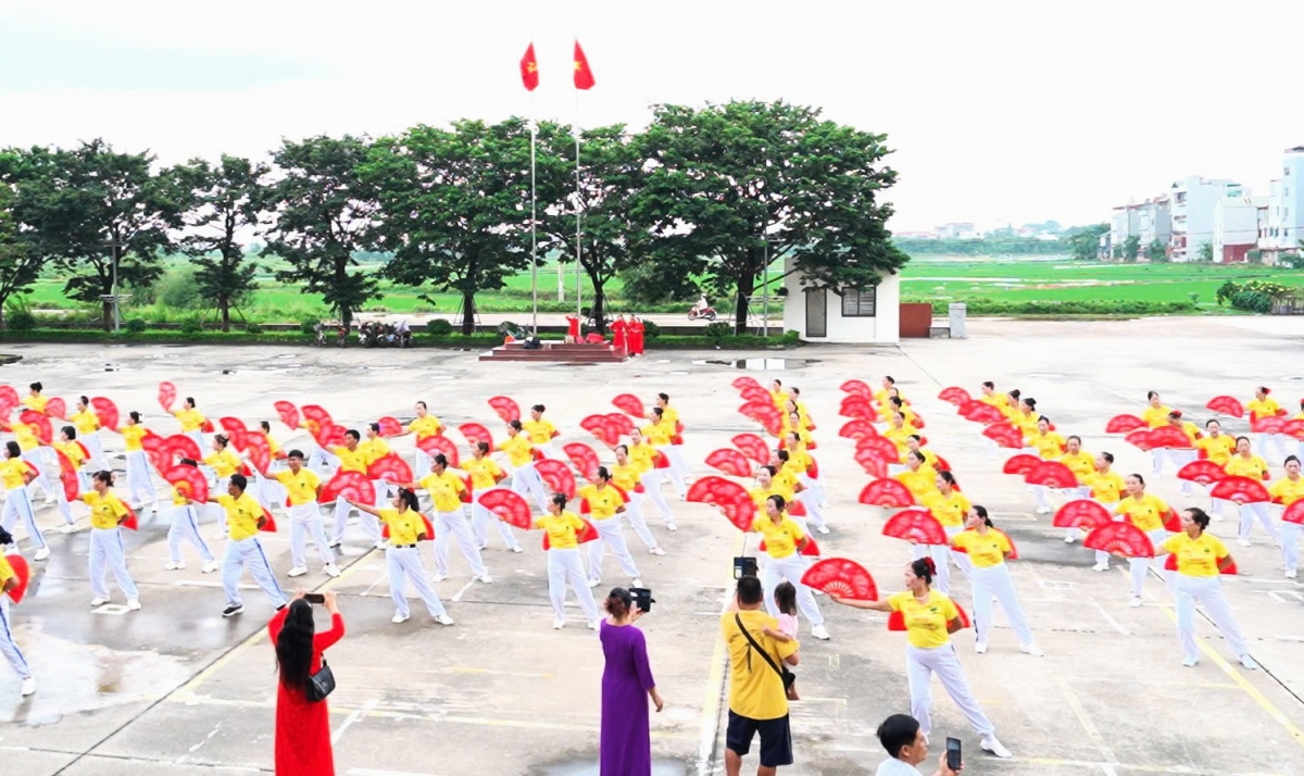 Rộn ràng tiếng hát người cao tuổi ở Yên Phong