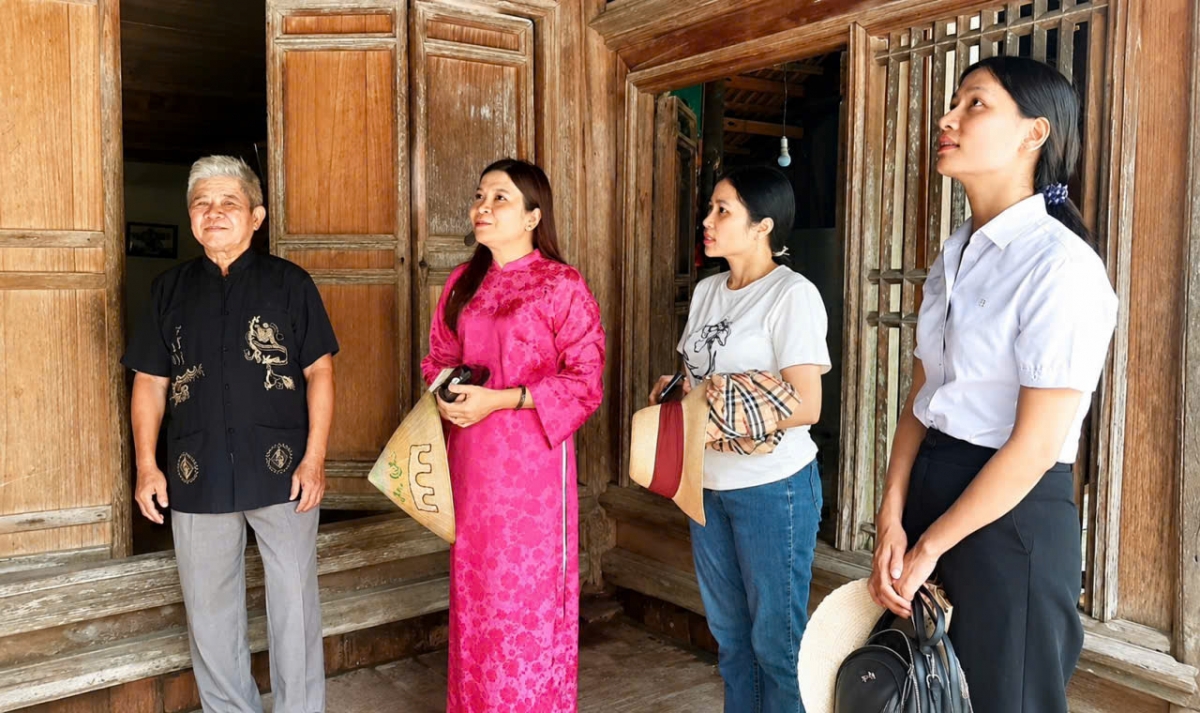 Về thăm ngôi nhà cổ hơn 200 năm tuổi bên cổng Tây Thành Nhà Hồ