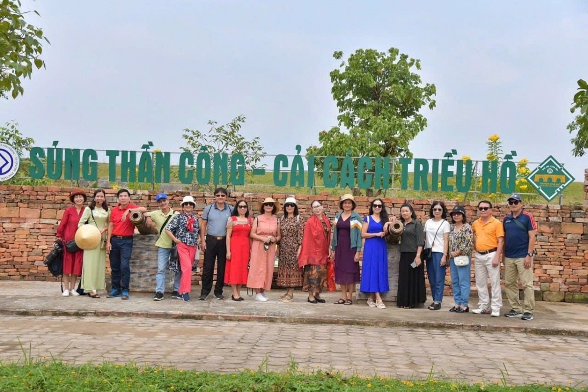 Ban Quản lý Di sản Thành Nhà Hồ chuẩn bị chu đáo các điều kiện phục vụ khách du lịch dịp Quốc khánh 2/9 và những tháng cuối năm 2026