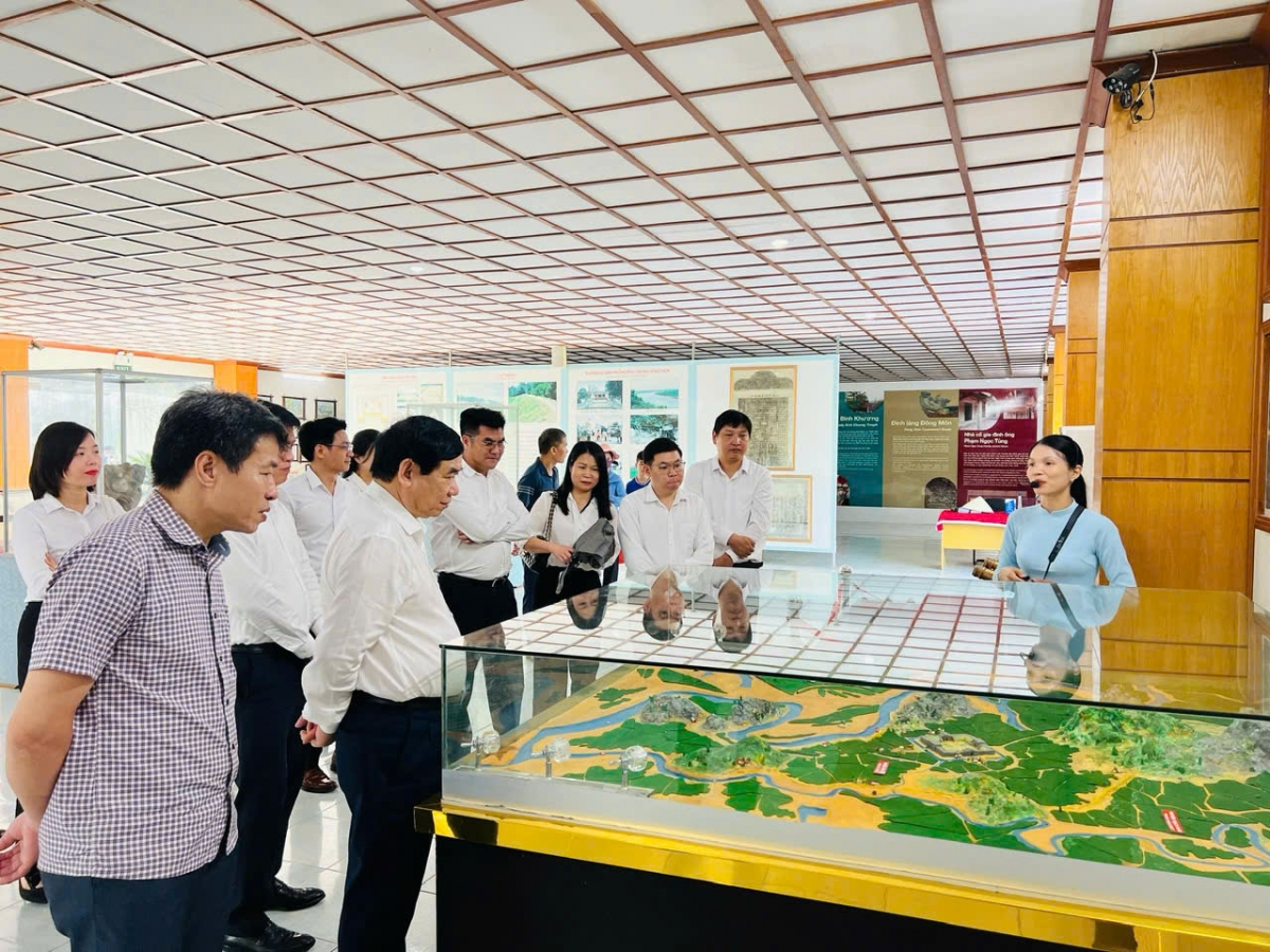 Ban Quản lý Di sản Thành Nhà Hồ chuẩn bị chu đáo các điều kiện phục vụ khách du lịch dịp Quốc khánh 2/9 và những tháng cuối năm 2026