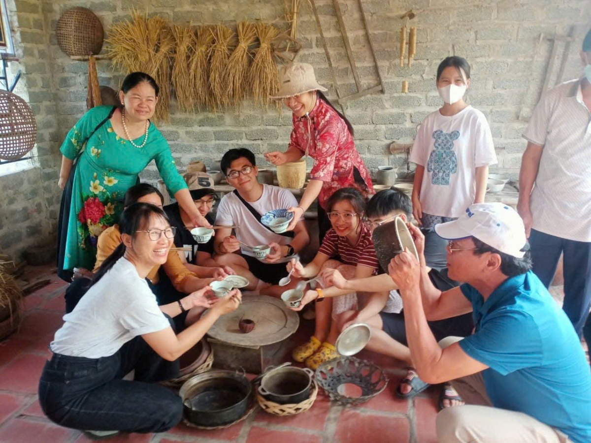 Ban Quản lý Di sản Thành Nhà Hồ chuẩn bị chu đáo các điều kiện phục vụ khách du lịch dịp Quốc khánh 2/9 và những tháng cuối năm 2026