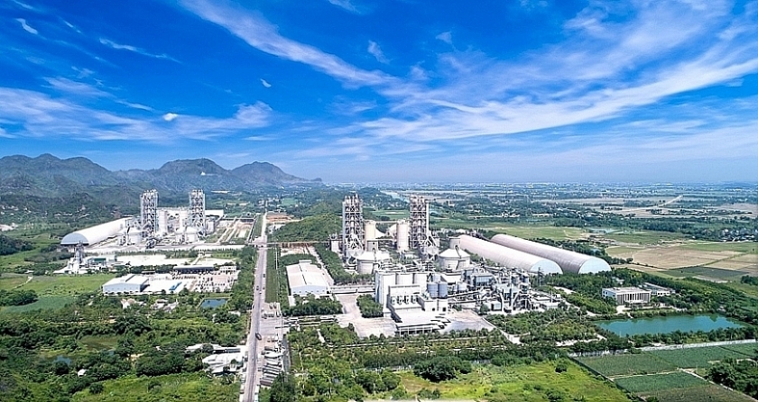 Công ty xi măng Long Sơn chào mừng Quốc khánh 2/9 Công ty xi măng Long Sơn chào mừng Quốc khánh 2/9