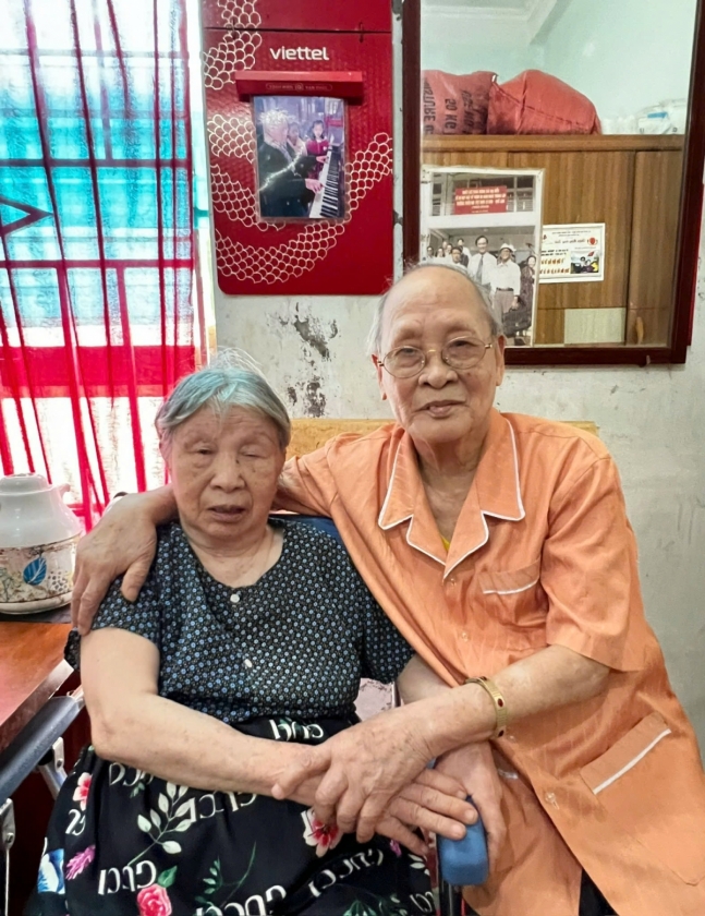 Niềm vui, niềm hạnh phúc hiện tại của ông Văn chính là nụ cười của “đồng chí Yến” mỗi ngày.
