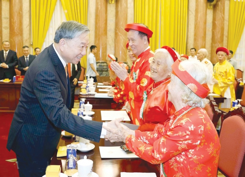 Tổng Bí thư, Chủ tịch nước Tô Lâm gặp mặt các đại biểu người cao tuổi tiêu biểu toàn quốc (ngày 5/6/2026, tại Phủ Chủ tịch), nhân dịp kỷ niệm 85 năm Ngày Truyền thống Người cao tuổi Việt Nam (6/6/1941-6/6/2026)