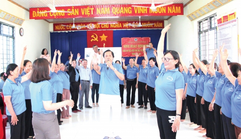 CLB Liên thế hệ tự giúp nhau nâng cao thu nhập, góp phần cải thiện đời sống cho NCT CLB Liên thế hệ tự giúp nhau nâng cao thu nhập, góp phần cải thiện đời sống cho NCT