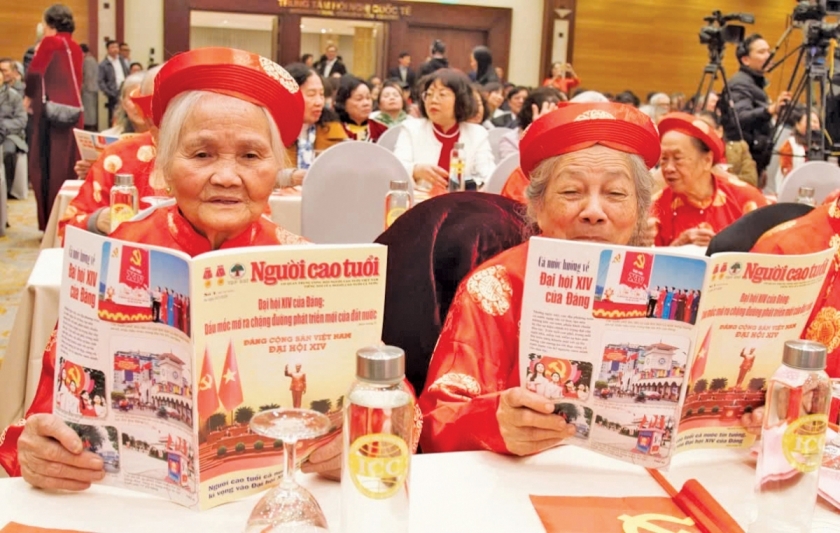 Hiệu quả từ việc đưa Tạp chí Người cao tuổi về cơ sở tại Hưng Yên Hiệu quả từ việc đưa Tạp chí Người cao tuổi về cơ sở tại Hưng Yên