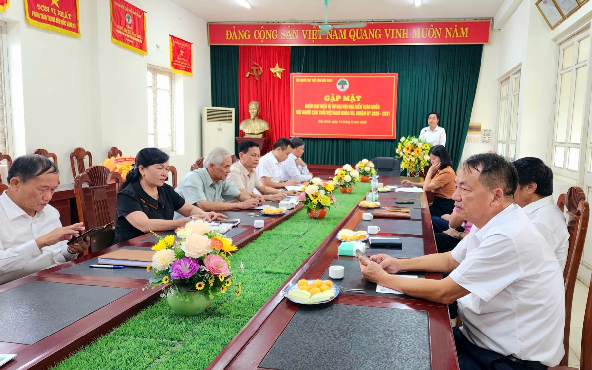 Quang cảnh buổi gặp mặt Quang cảnh buổi gặp mặt