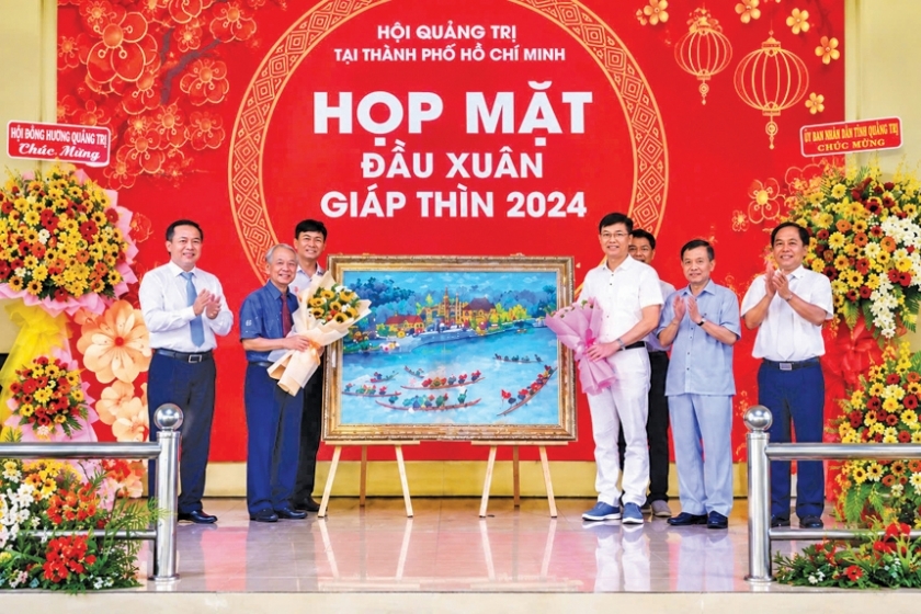 Nhà giáo Nguyễn Bá Trình: Người đưa thành quả văn chương, hội họa trở về với cộng đồng