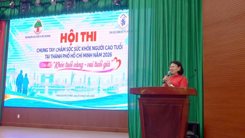 Bà Nguyễn Thị Giang Nhung, Phó Chi cục trưởng Chi cục Dân số TP Hồ Chí Minh phát biểu khai mạc Bà Nguyễn Thị Giang Nhung, Phó Chi cục trưởng Chi cục Dân số TP Hồ Chí Minh phát biểu khai mạc