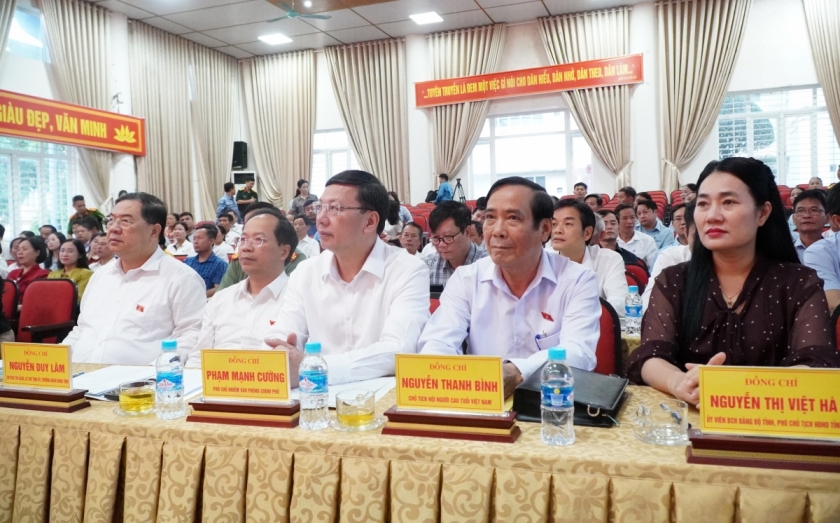 Chủ tịch Hội Người cao tuổi Việt Nam Nguyễn Thanh Bình dự hội nghị tiếp xúc cử tri tại Hà Tĩnh