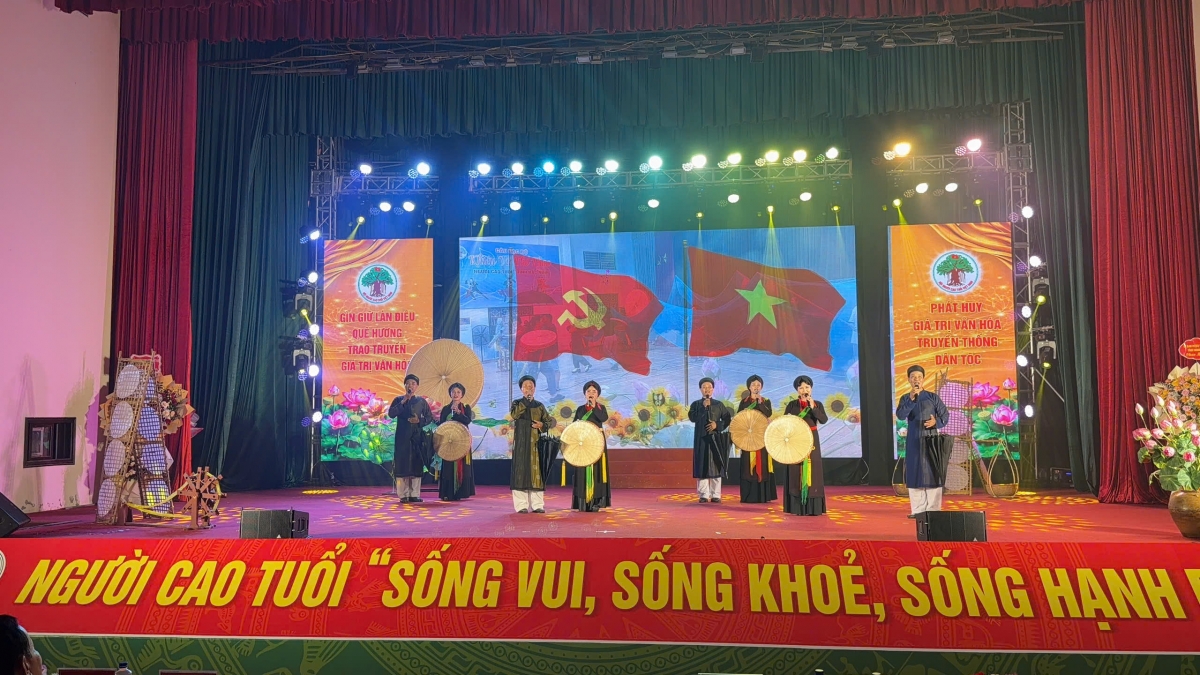 Bắc Ninh giành Giải Nhất toàn đoàn tại Liên hoan Tiếng hát dân ca người cao tuổi khu vực III