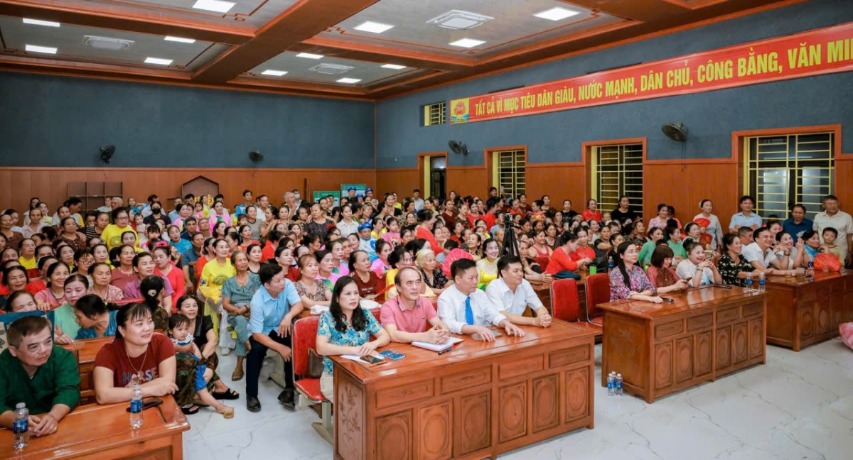 Toàn cảnh hội trường Chung kết Hội thi Tiếng hát Người cao tuổi năm 2026 Toàn cảnh hội trường Chung kết Hội thi Tiếng hát Người cao tuổi năm 2026