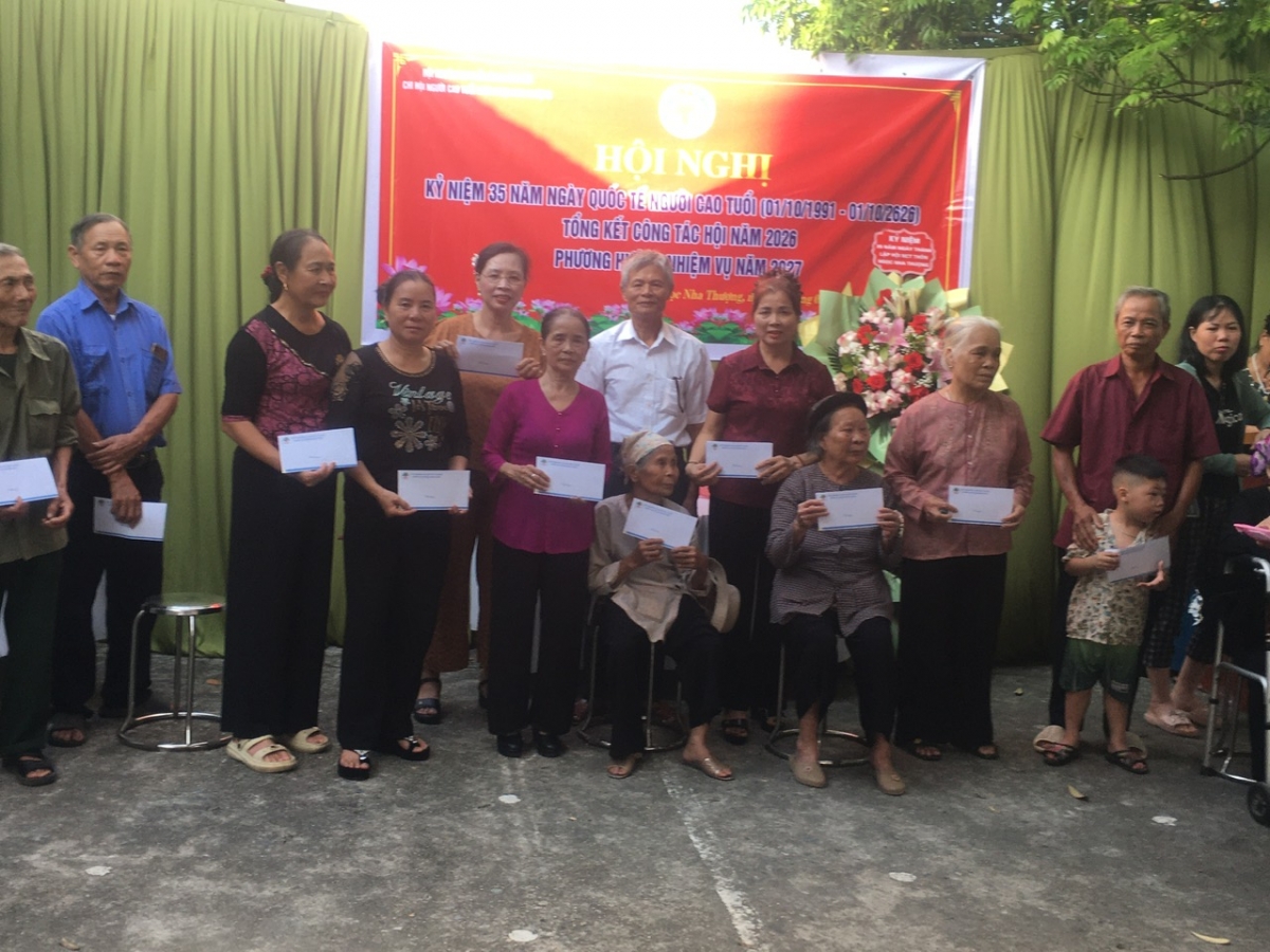 Lan tỏa hoạt động chăm sóc, phát huy vai trò người cao tuổi tại Hưng Yên Lan tỏa hoạt động chăm sóc, phát huy vai trò người cao tuổi tại Hưng Yên