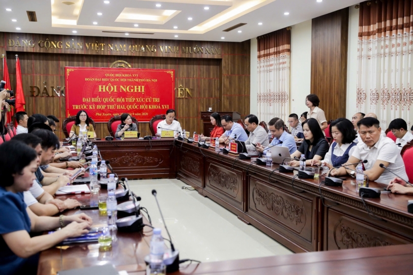 Toàn cảnh Hội nghị tiếp xúc cử tri trước Kỳ họp thứ hai, Quốc hội khóa XVI tại xã Phú Xuyên, thành phố Hà Nội.