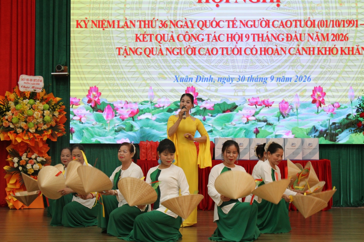 Tiết mục văn nghệ chào mừng Hội nghị Tiết mục văn nghệ chào mừng Hội nghị