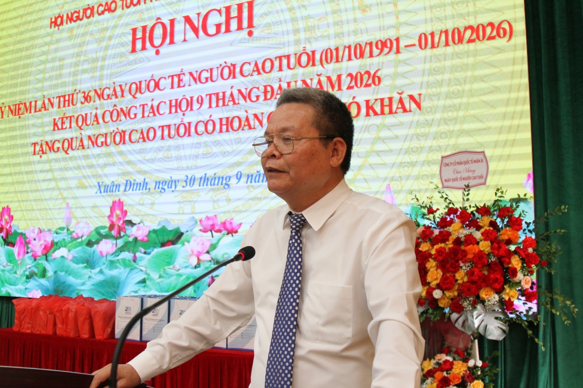 Ông Phạm Huy Giáp, Phó Chủ tịch Thường trực Hội Người cao tuổi TP Hà Nội phát biểu chỉ đạo Hội nghị Ông Phạm Huy Giáp, Phó Chủ tịch Thường trực Hội Người cao tuổi TP Hà Nội phát biểu chỉ đạo Hội nghị
