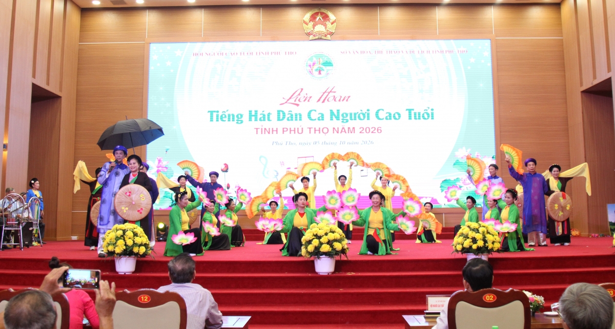 Người cao tuổi góp sức gìn giữ hồn quê Đất Tổ qua những làn điệu dân ca