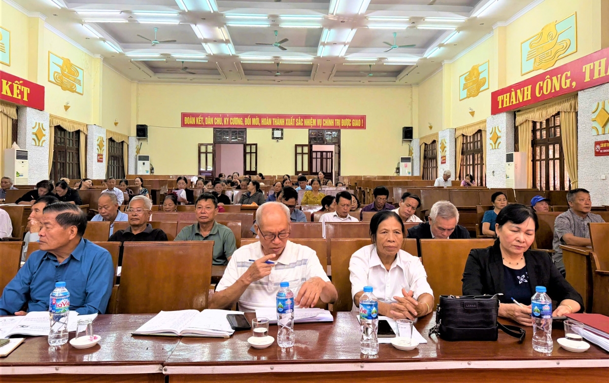 Các đại biểu tham dự Hội nghị Các đại biểu tham dự Hội nghị