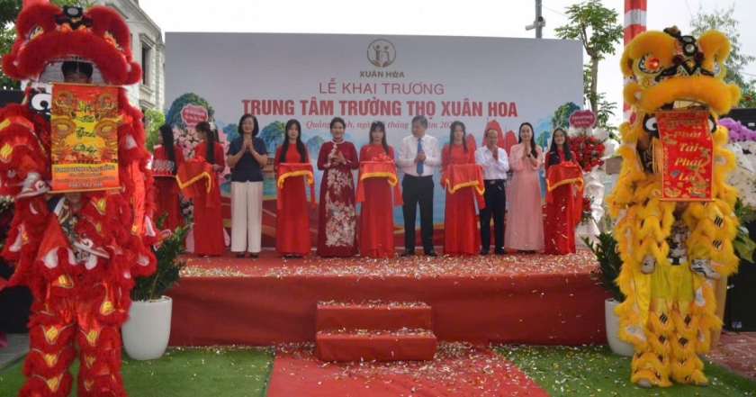                Lễ cắt băng khai trương Trung tâm Dưỡng lão Trường thọ Xuân Hoa.