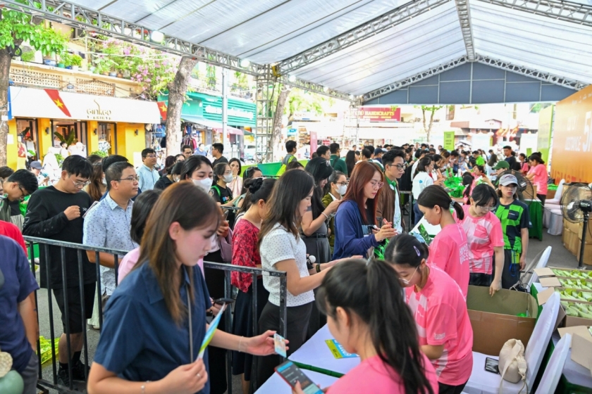 Khu vực nhận bib, race kit với quy trình nhanh chóng, thuận tiện cho các vận động viên