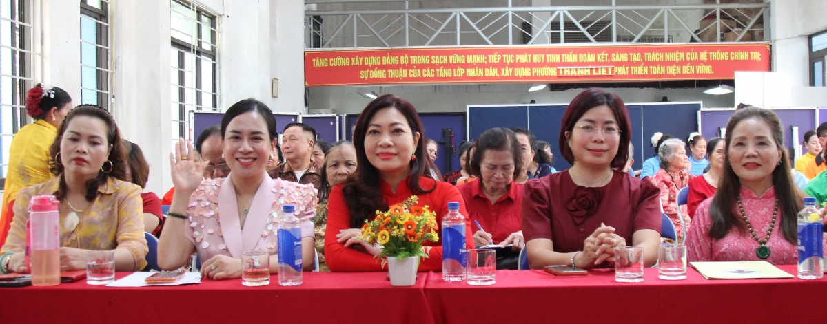 Các đại biểu tham dự buổi Gặp mặt Các đại biểu tham dự buổi Gặp mặt