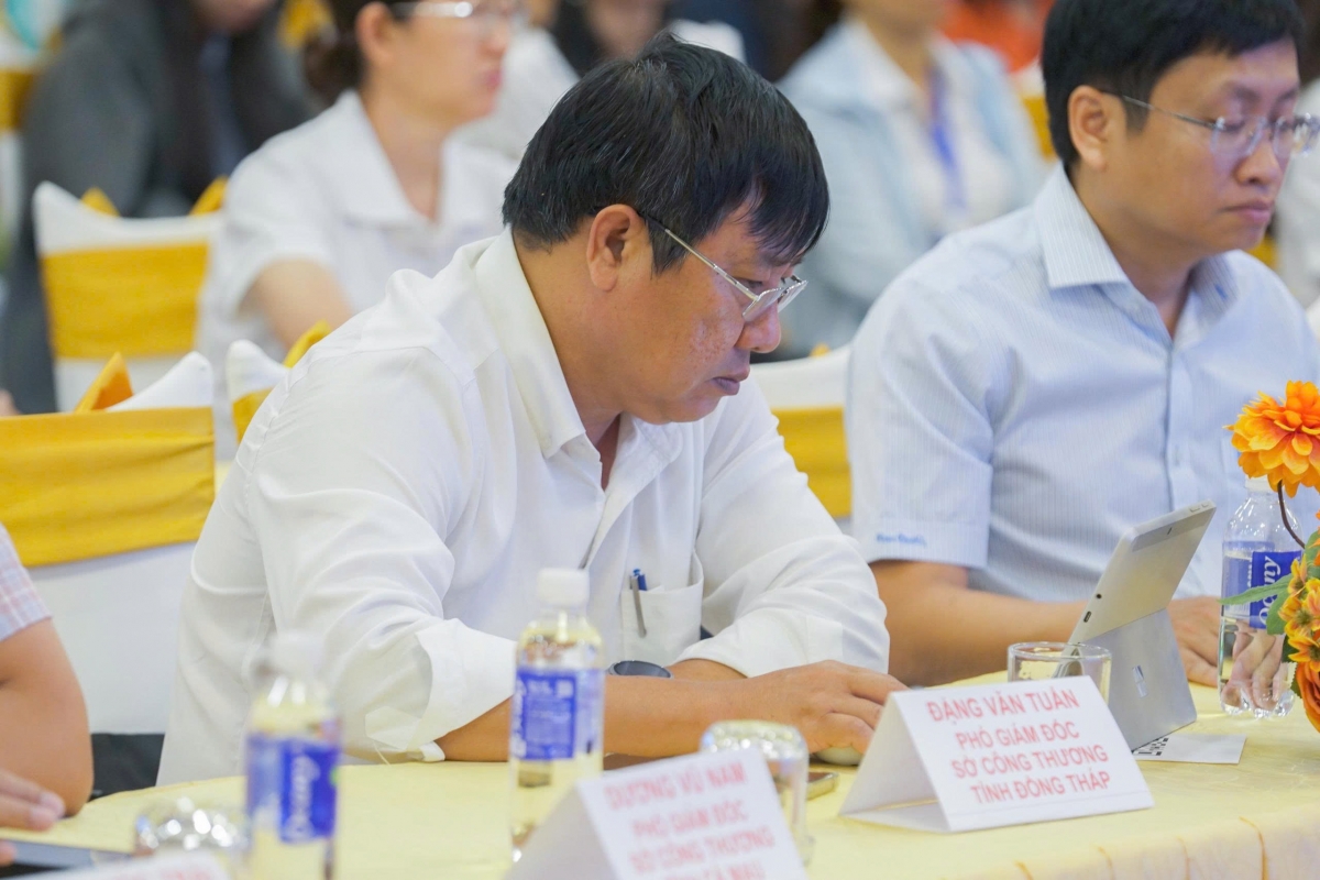 Doanh nghiệp phải minh bạch xuất xứ hàng hóa, tránh nhầm lẫn sản phẩm Việt Nam Doanh nghiệp phải minh bạch xuất xứ hàng hóa, tránh nhầm lẫn sản phẩm Việt Nam